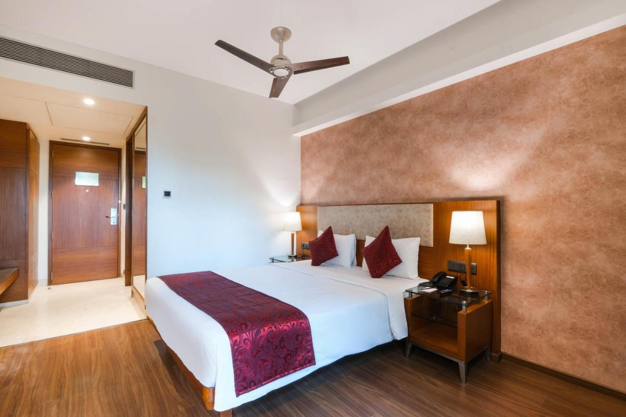 7 Apple Hotel - Viman Nagar Púna Exteriér fotografie