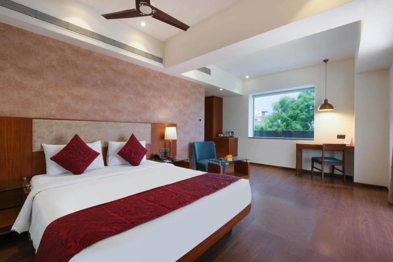 7 Apple Hotel - Viman Nagar Púna Exteriér fotografie